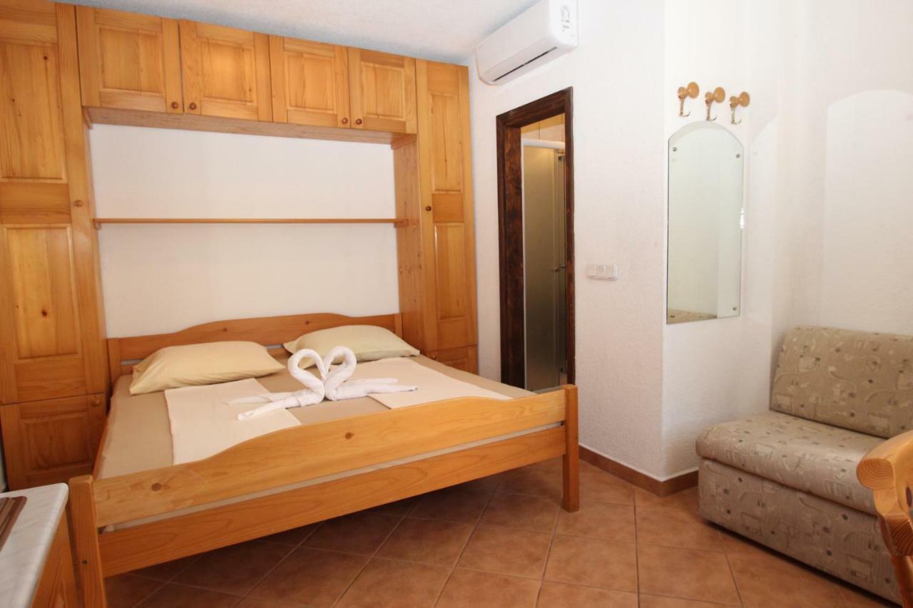 Appartments Mali Raj فيرسار المظهر الخارجي الصورة